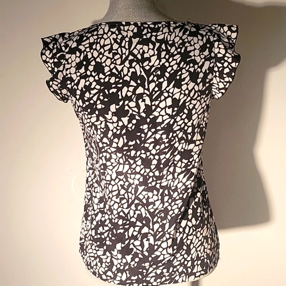 Ann Taylor Black & White Round Neck Blouse, Size: XSP - Picture 5 of 5